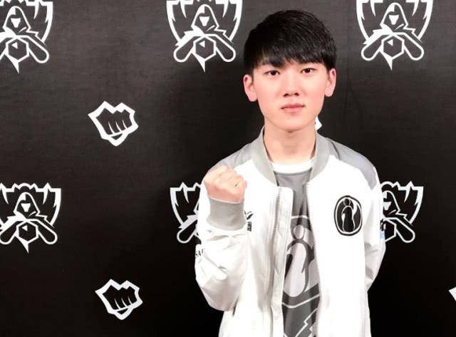 世界舞台上 世界舞台上