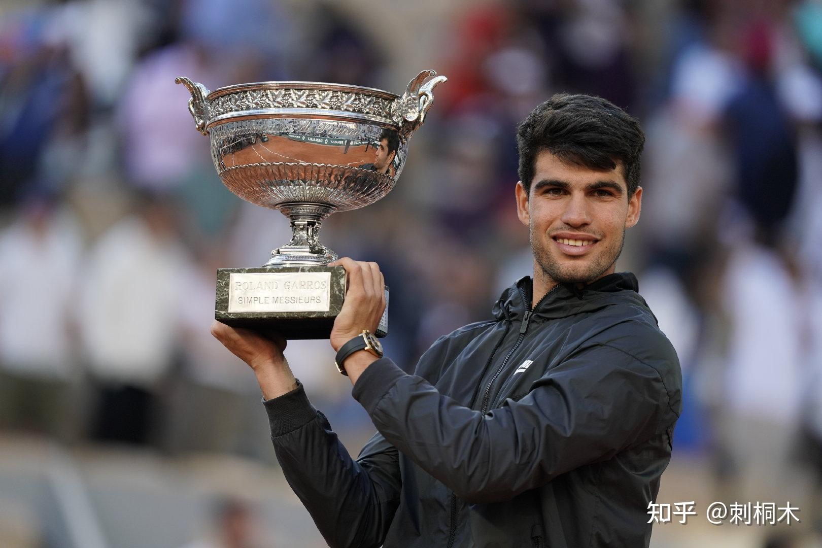 先进的脊柱 先进的脊柱