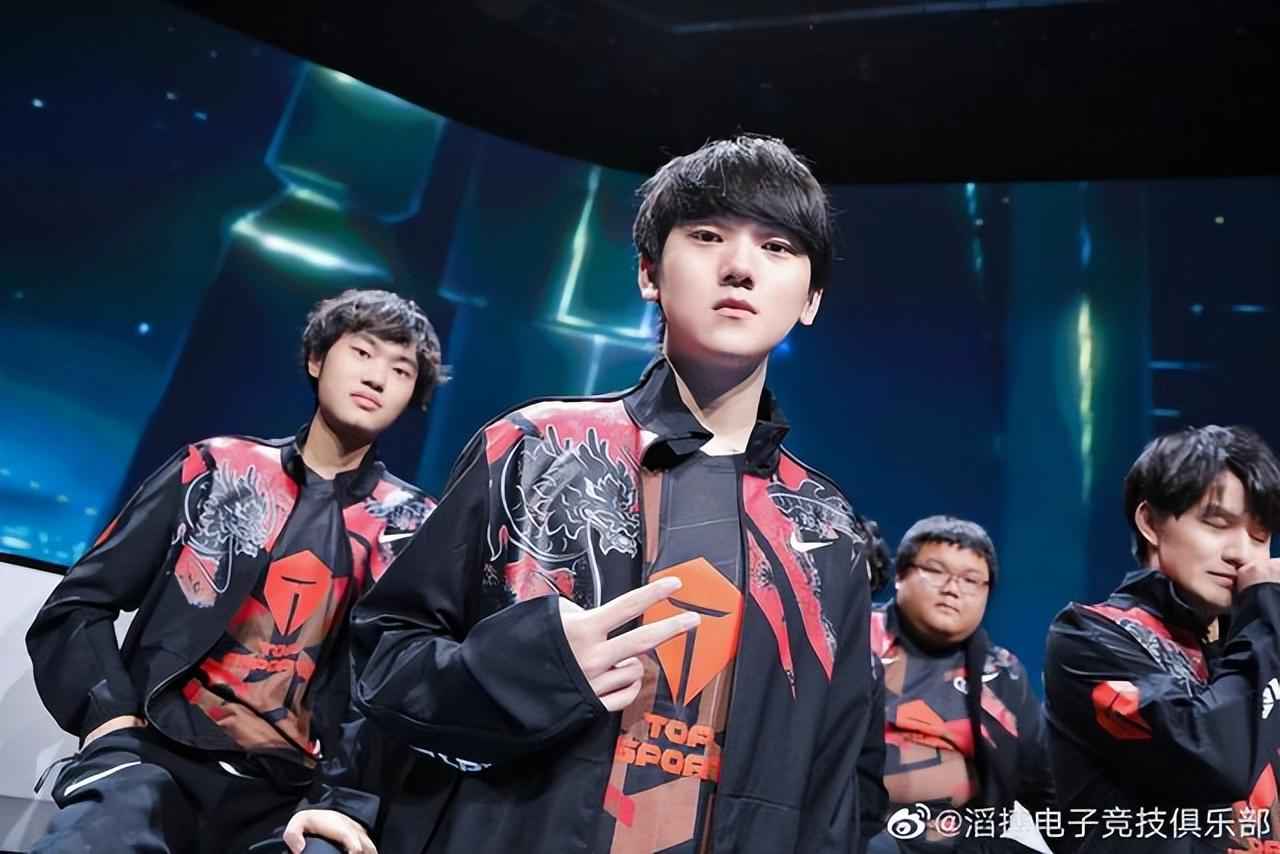 防守反击 防守反击