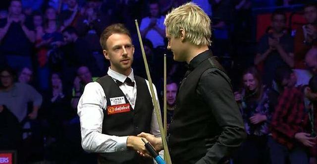 雄鹿的出现 雄鹿的出现