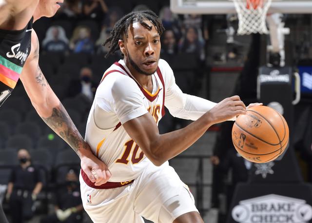 锋线轮换的 锋线轮换的