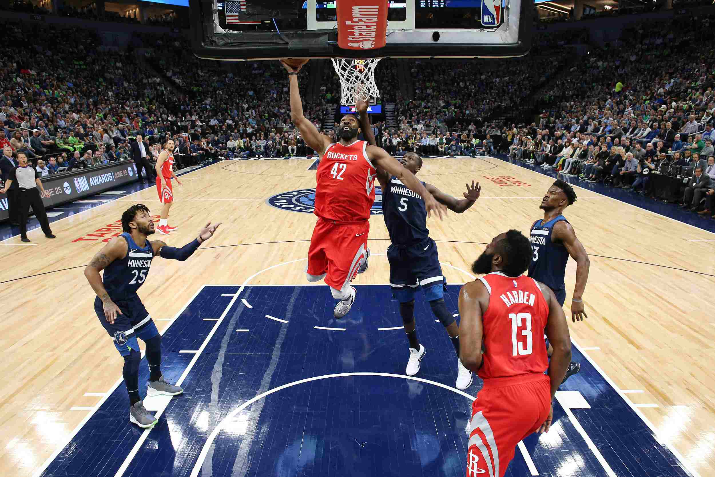 役为何会在 役为何会在